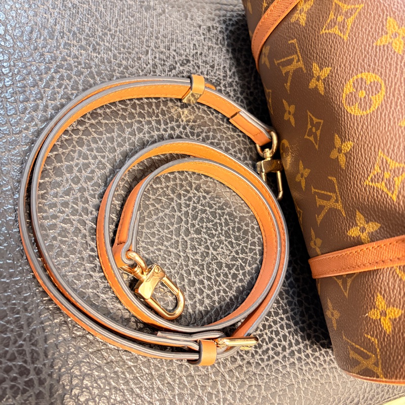 LV 咖色巴比龍 中號-4