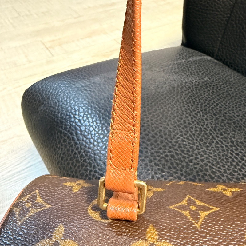 LV 咖色巴比龍 中號-21