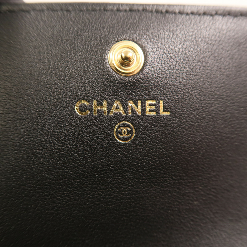 CHANEL 羊皮皮革Pearl Chain Wallet金扣鏈帶肩背袋-5