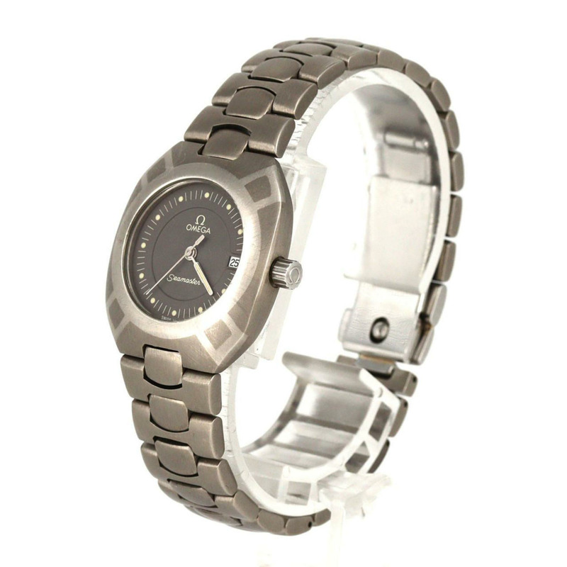 歐米茄海馬系列北極星TI石英錶-1