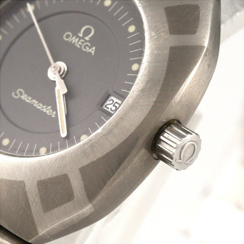 歐米茄海馬系列北極星TI石英錶-2