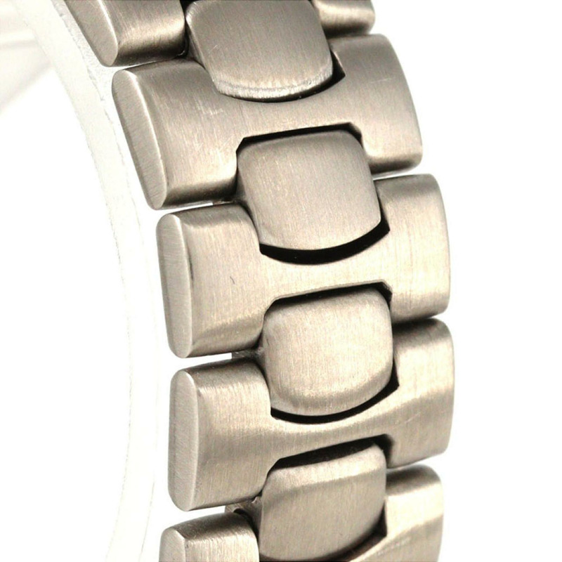 歐米茄海馬系列北極星TI石英錶-3