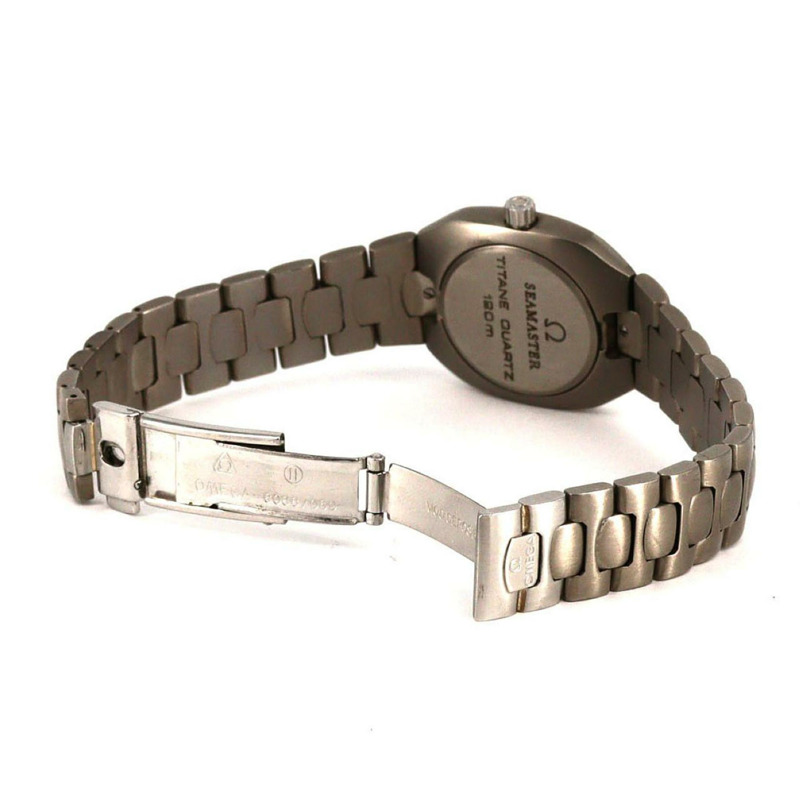 歐米茄海馬系列北極星TI石英錶-5