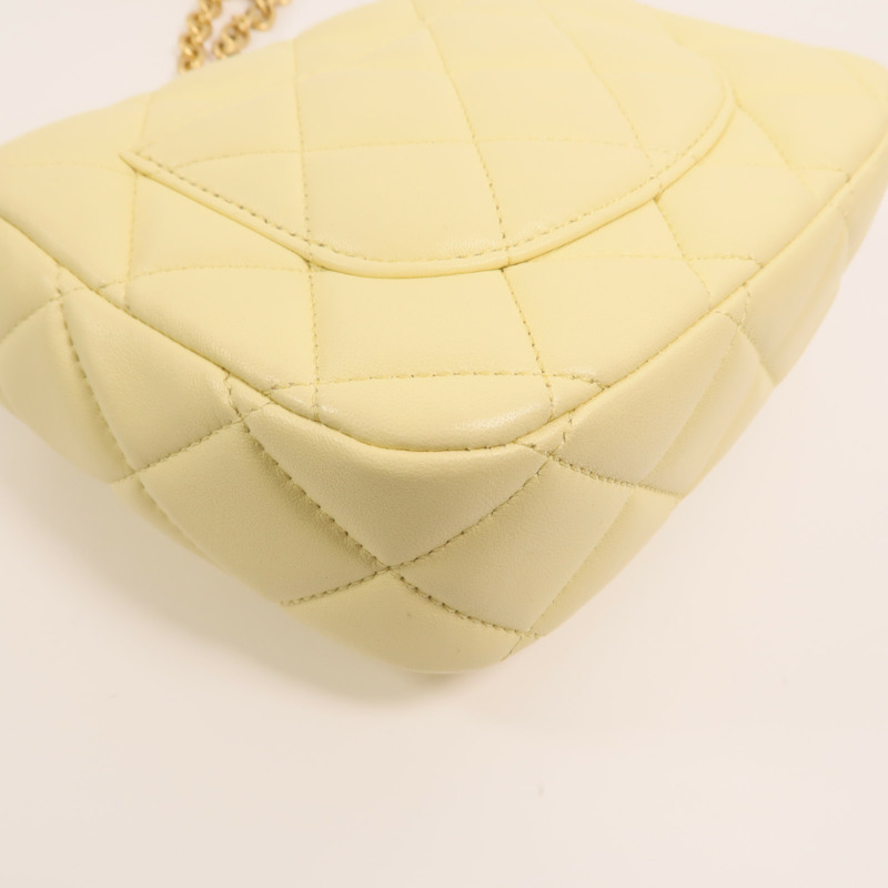 CHANEL 羊皮皮革Mini Flap Bag金扣鏈帶肩背袋-12