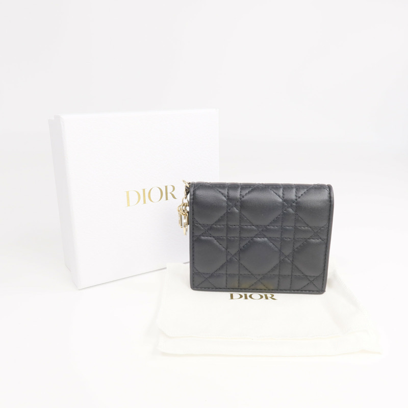 Dior 羊皮皮革Mini Lady Dior Gardenia Wallet金扣錢包-16