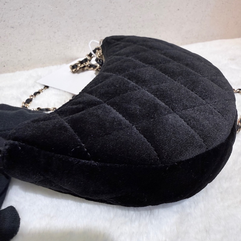 Chanel✨絲絨月亮包彎月包鏈條包-17