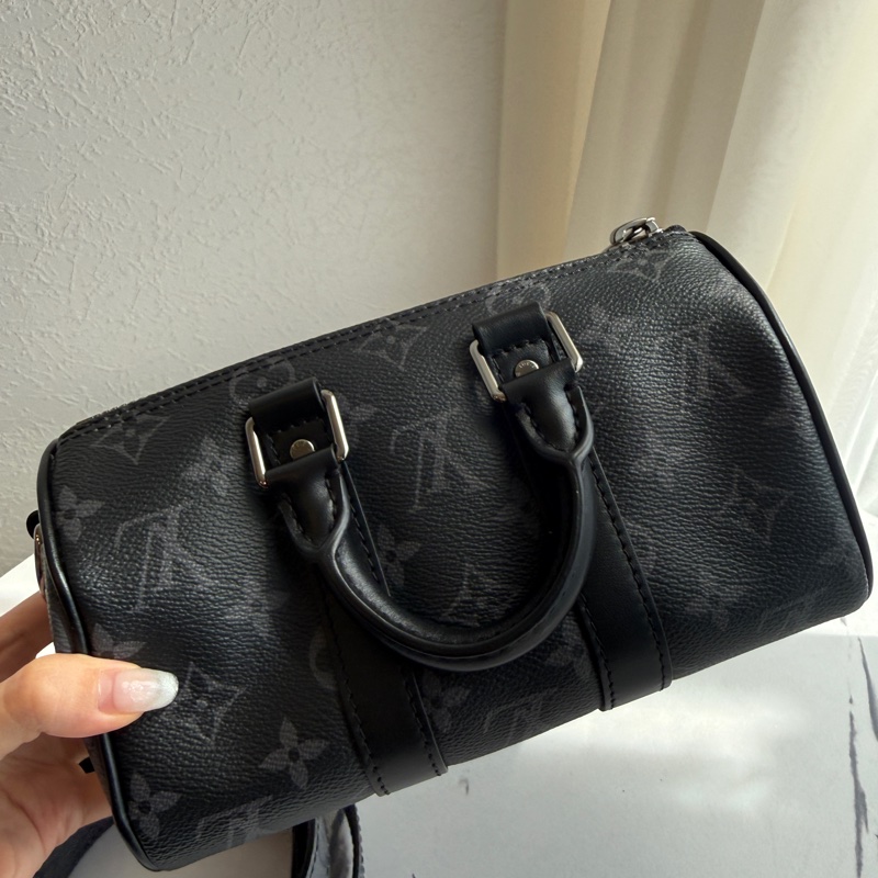 Lv keepall Xs 20cm 斜背包🤍🤍💕男女都可以-1