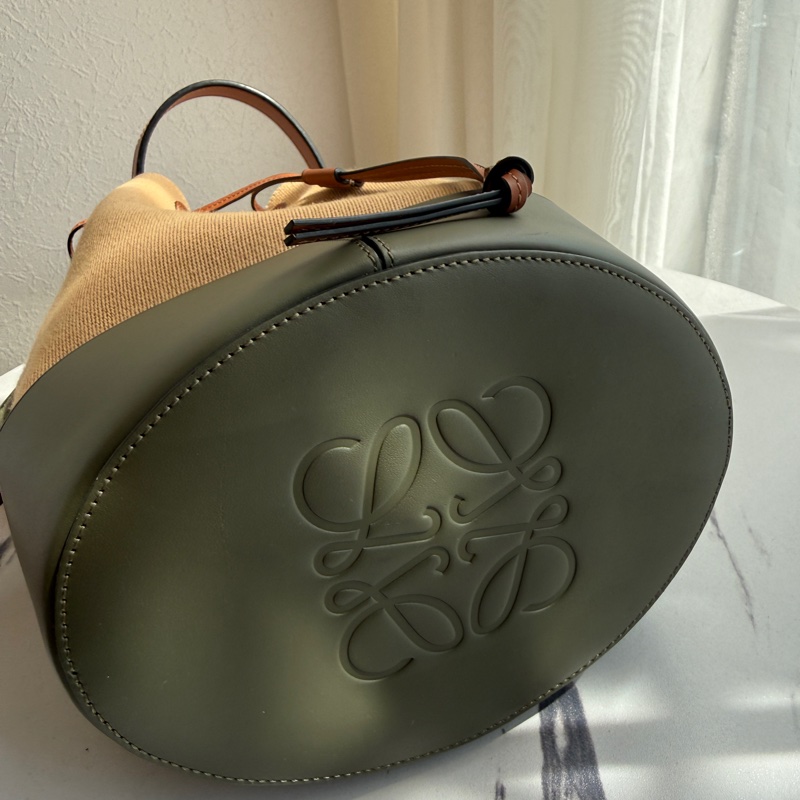 Loewe 氣球包 🖤🤍❤️中款 拼色好看-6