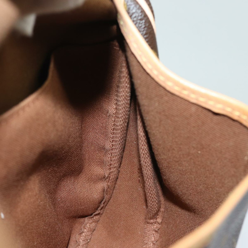 【日本直送】路易威登 Monogram Saumur 30 肩背包 M42256 LV Auth 80965V-27