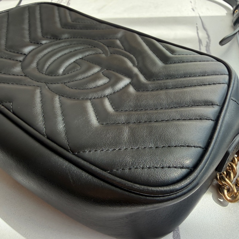 Gucci Marmont 相機包黑金💕🤍❤️-8