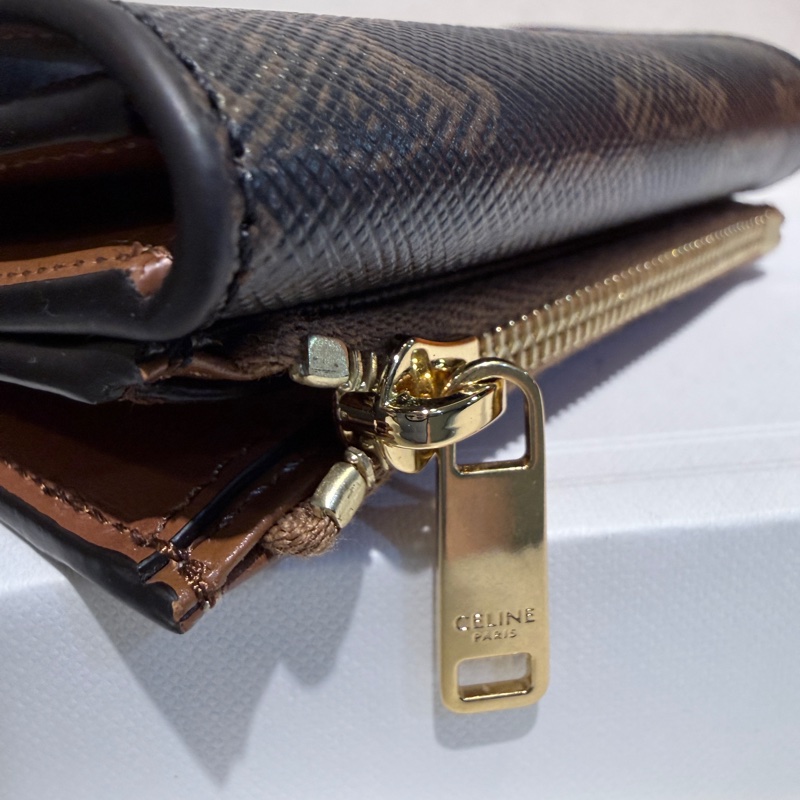 Celine✨可拆式TRIOMPHE標誌印花短款短夾錢包卡包 二合一-22