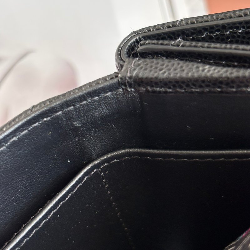 限定款 ::CHANEL::香奈兒菱格紋雙C釦式三摺短夾 內迴紋針圖樣-14