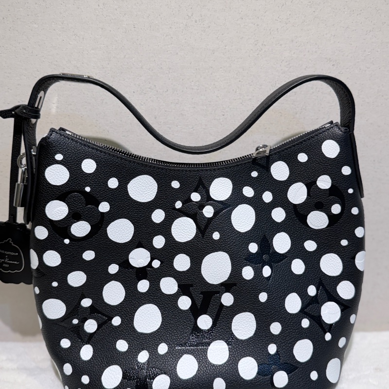 Louis Vuitton✨LV X YAYOI KUSAMA草間彌生 限定款 南瓜波點手提包腋下包 芯片款-2