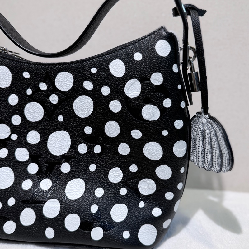 Louis Vuitton✨LV X YAYOI KUSAMA草間彌生 限定款 南瓜波點手提包腋下包 芯片款-14