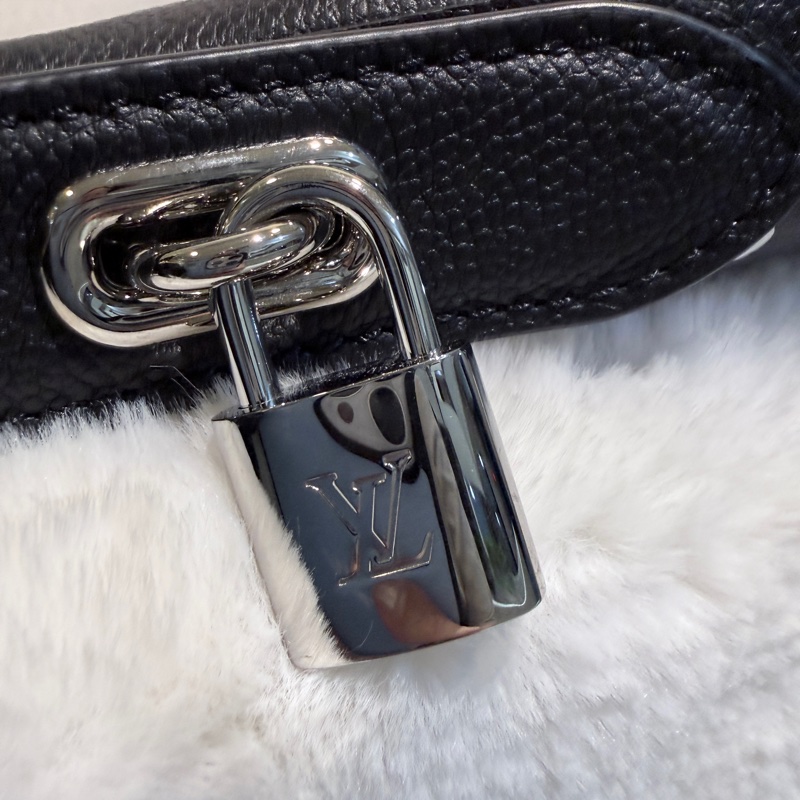 Louis Vuitton✨LV X YAYOI KUSAMA草間彌生 限定款 南瓜波點手提包腋下包 芯片款-29