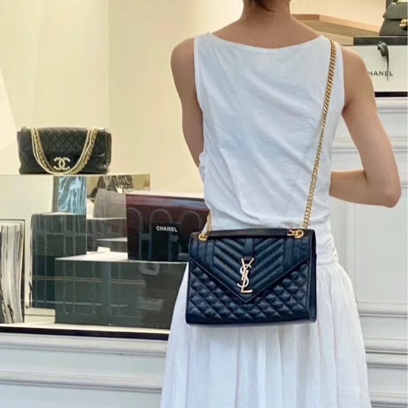 莉亞精品♡ Ysl 黑金信封包 中號 二手美包-1