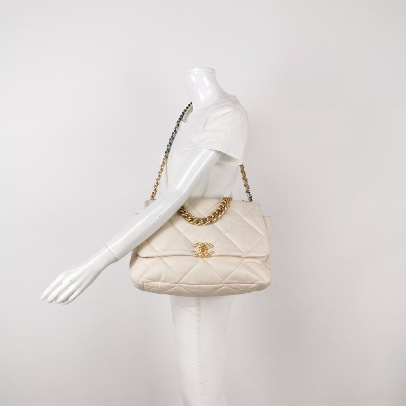 Chanel 19 Bag Maxi皮菱格絎縫穿皮雙C扣斜背包單肩包-1