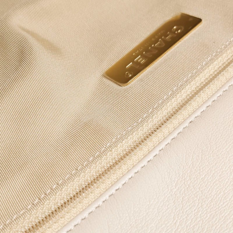 Chanel 19 Bag Maxi皮菱格絎縫穿皮雙C扣斜背包單肩包-9