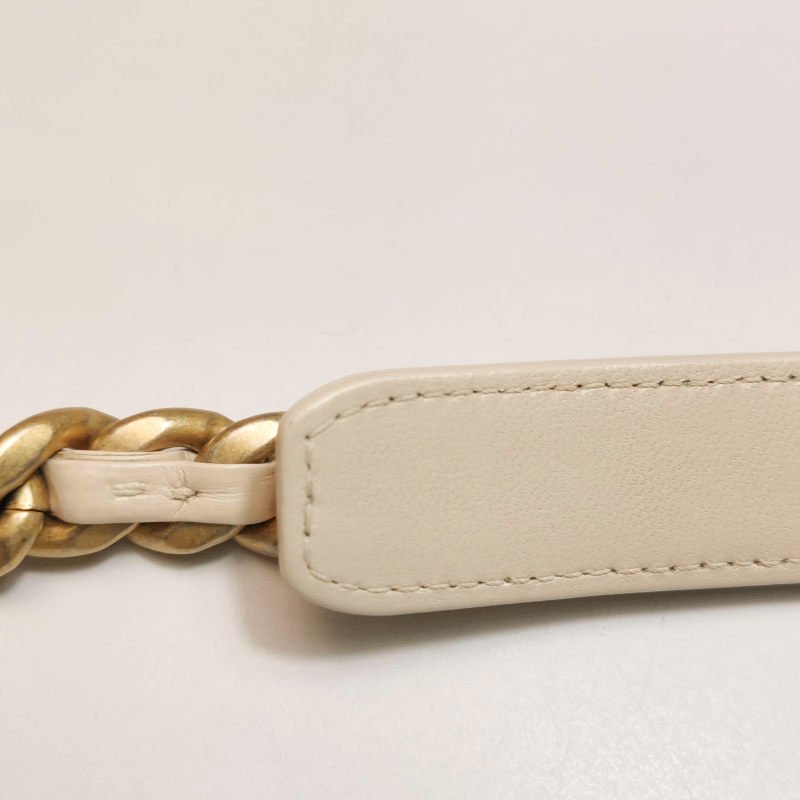 Chanel 19 Bag Maxi皮菱格絎縫穿皮雙C扣斜背包單肩包-11