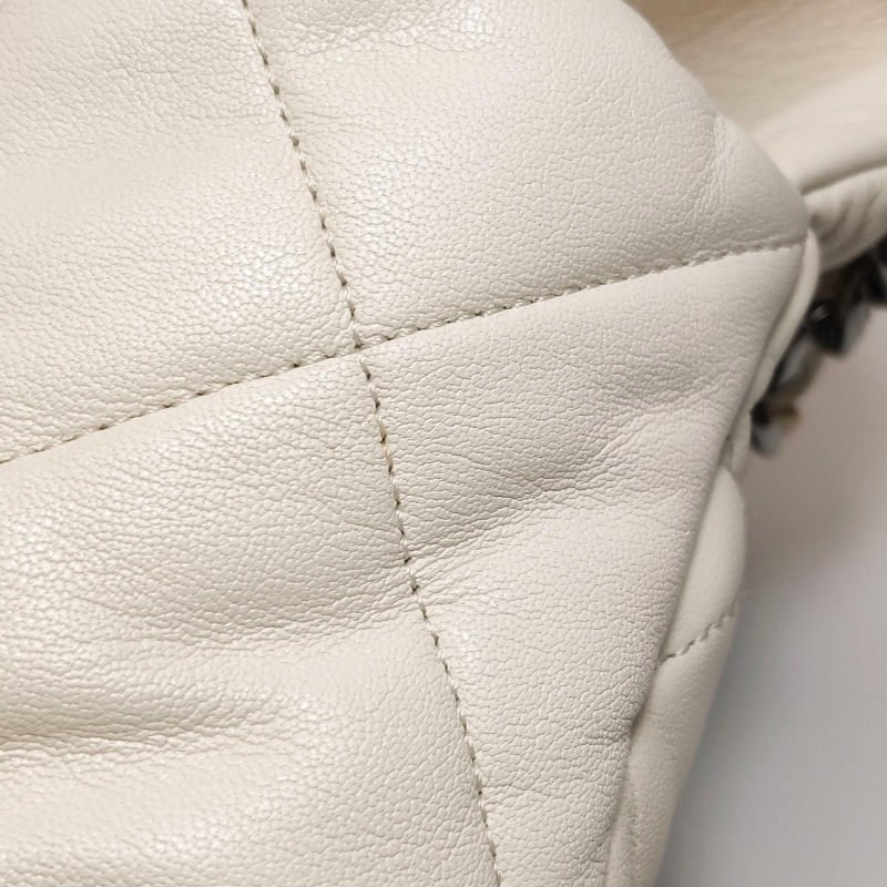 Chanel 19 Bag Maxi皮菱格絎縫穿皮雙C扣斜背包單肩包-20