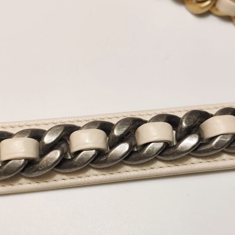 Chanel 19 Bag Maxi皮菱格絎縫穿皮雙C扣斜背包單肩包-26