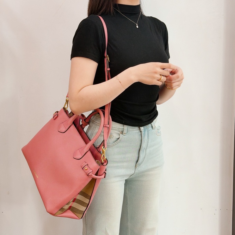 莉亞精品♡ Burberry 格紋桃紅托特包 二手美包-1