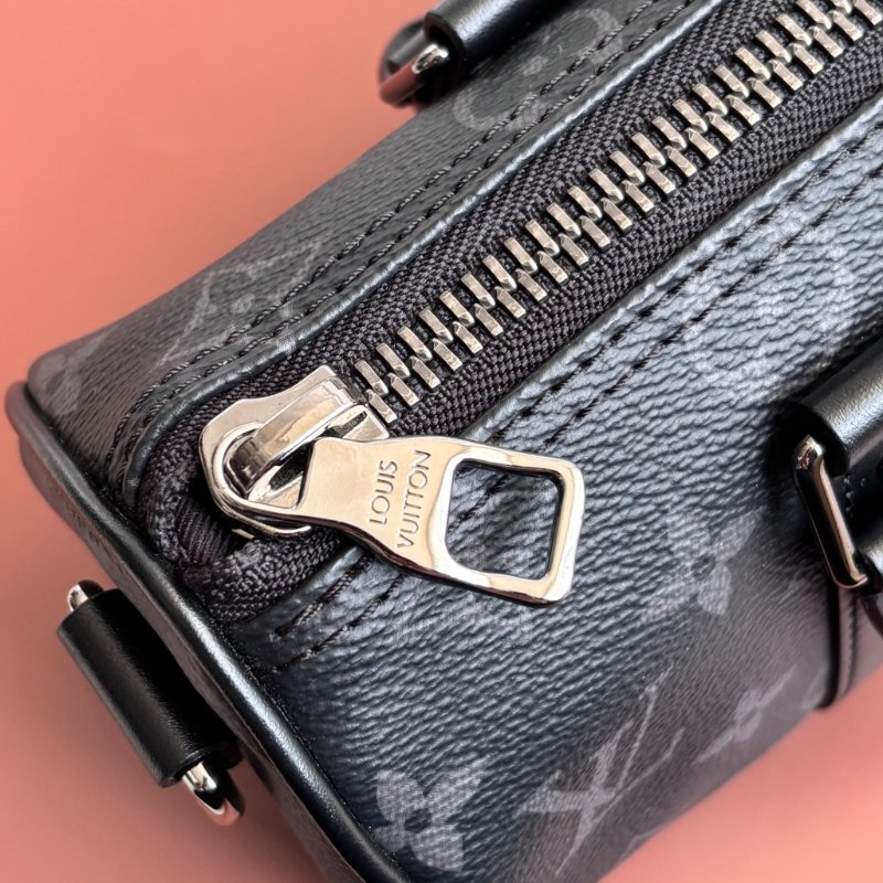 絕版 ::LOUIS VUITTON:: M45947 LV Keepall Bandoulière 20 黑色花紋手提斜背包-11