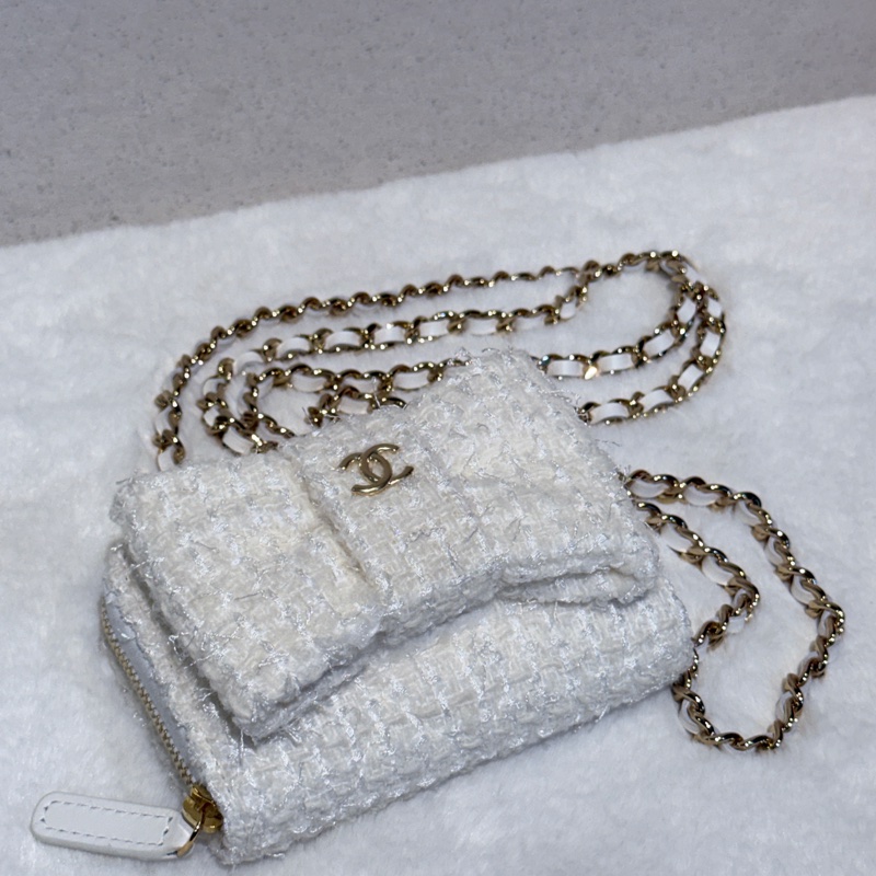Chanel✨2023A白金毛呢蝴蝶結卡包零錢包-2