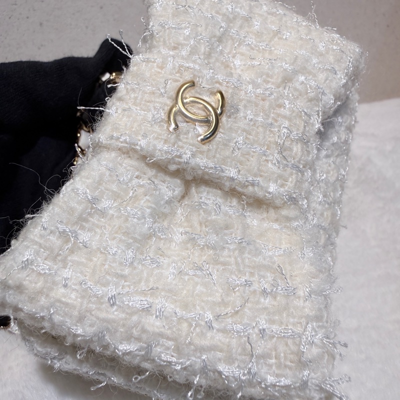 Chanel✨2023A白金毛呢蝴蝶結卡包零錢包-3