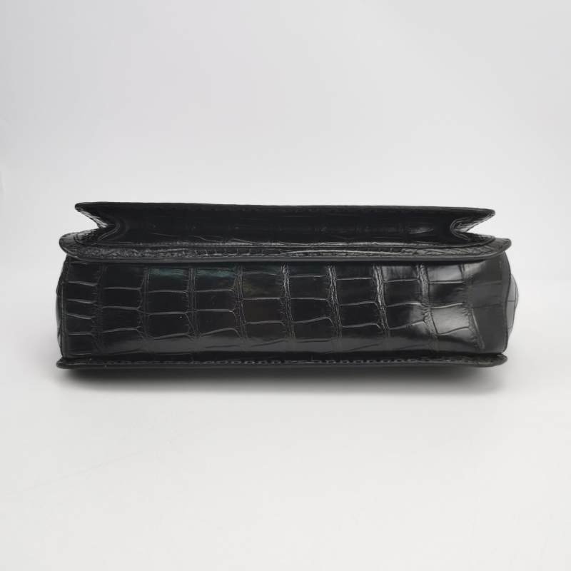 Gucci 鱷魚皮純色壓紋字母ogo金屬扣手提包-5