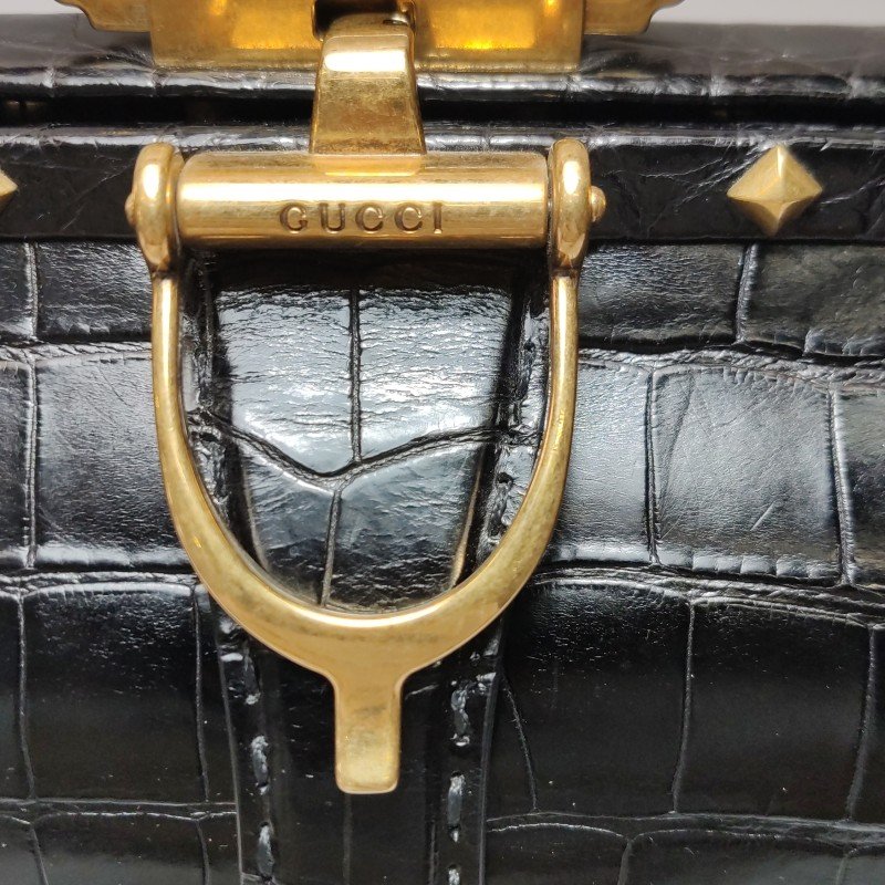 Gucci 鱷魚皮純色壓紋字母ogo金屬扣手提包-13