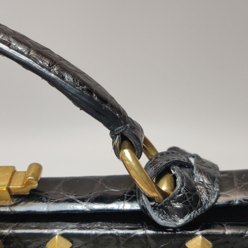 Gucci 鱷魚皮純色壓紋字母ogo金屬扣手提包-23