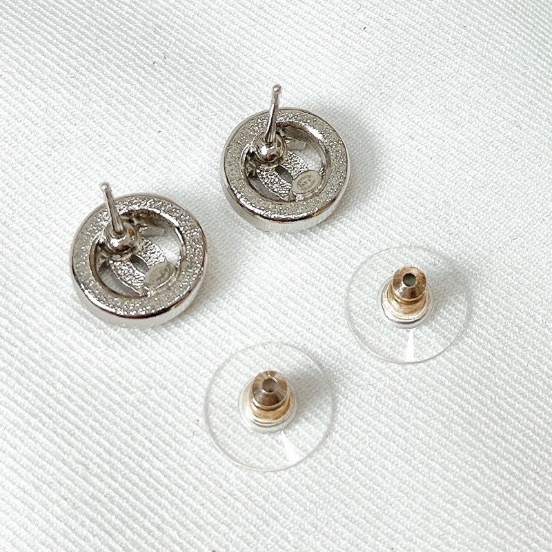 莉亞精品♡Chanel 銀色水鑽圓形耳環 二手-4