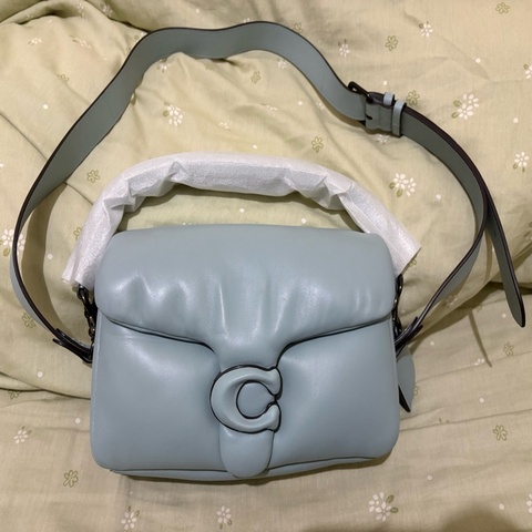 Coach pillow tabby 26枕頭包 霧霾藍買一送一