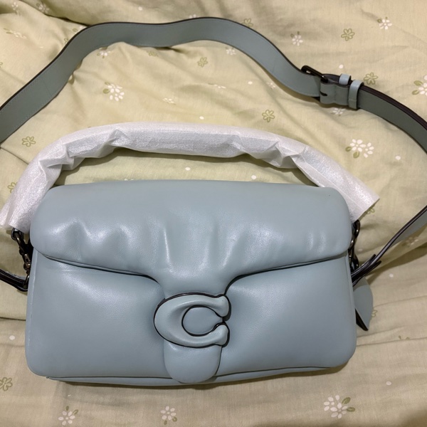 Coach pillow tabby 26枕頭包 霧霾藍買一送一-10