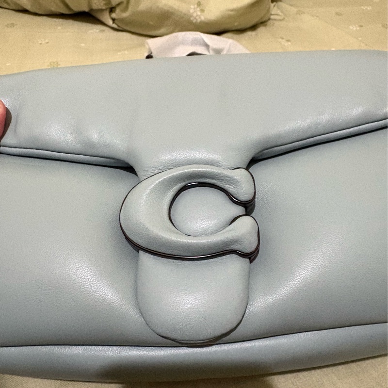 Coach pillow tabby 26枕頭包 霧霾藍買一送一-12