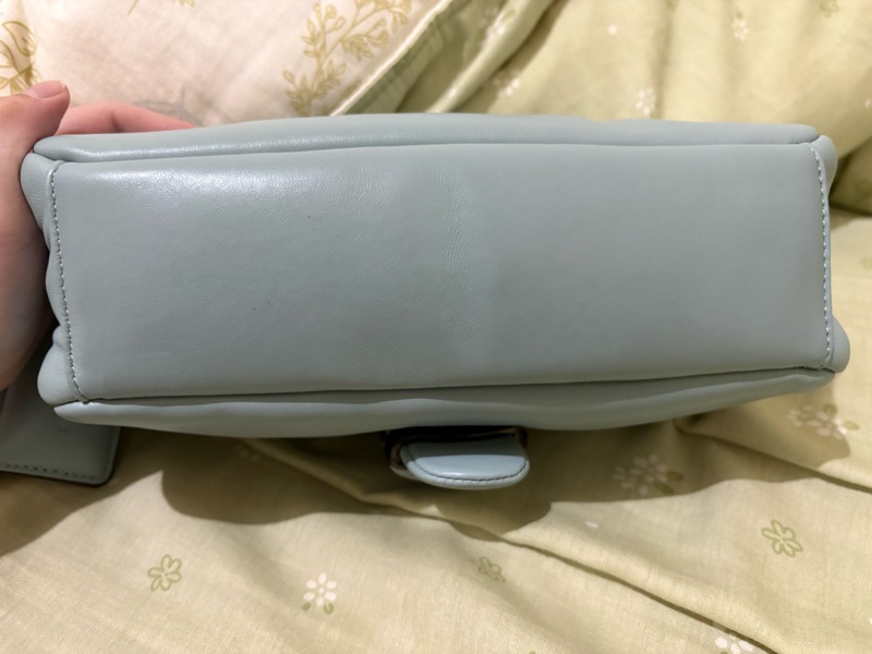 Coach pillow tabby 26枕頭包 霧霾藍買一送一-14