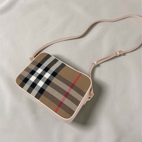 莉亞精品♡Burberry 格紋粉邊相機包 二手