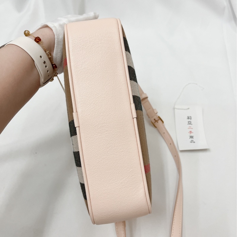 莉亞精品♡Burberry 格紋粉邊相機包 二手-5