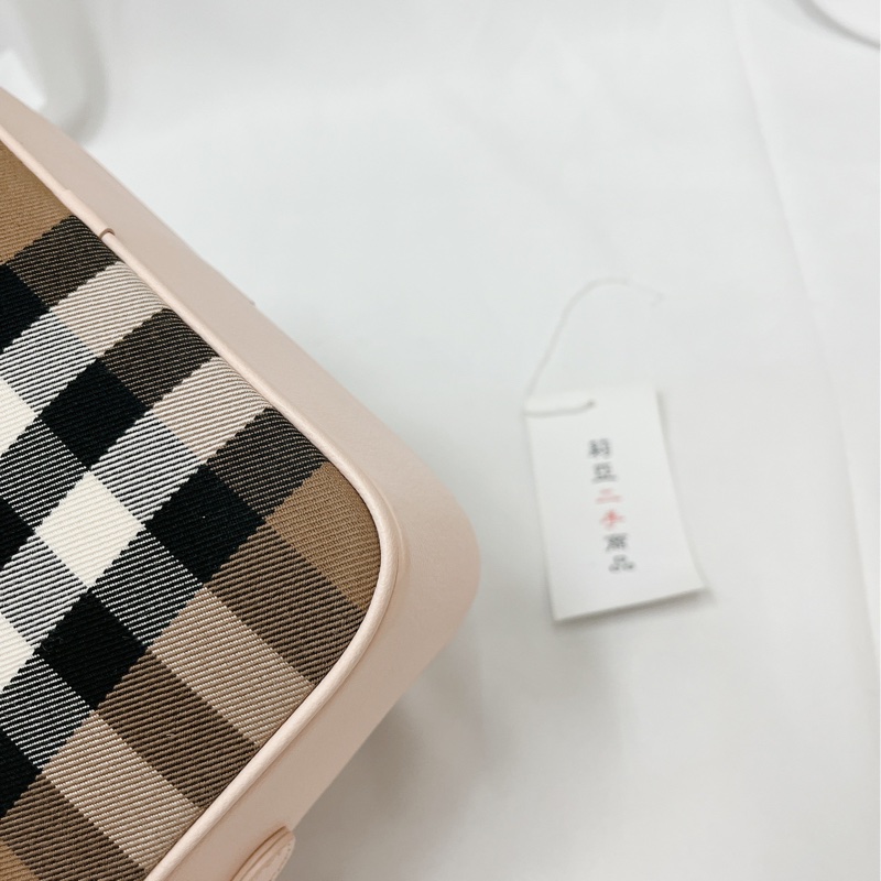 莉亞精品♡Burberry 格紋粉邊相機包 二手-10