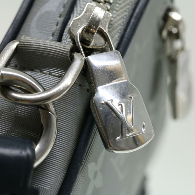 【日本直送】路易威登 Monogram Satellite Alpha 手拿包 銀色 M44171 LV Auth 32344V-17