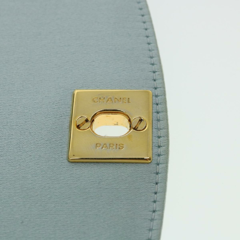 【日本直送】香奈兒 Diana Matelasse 緞面肩背包，淺藍色，CC 標誌，正品編號 33325V-8