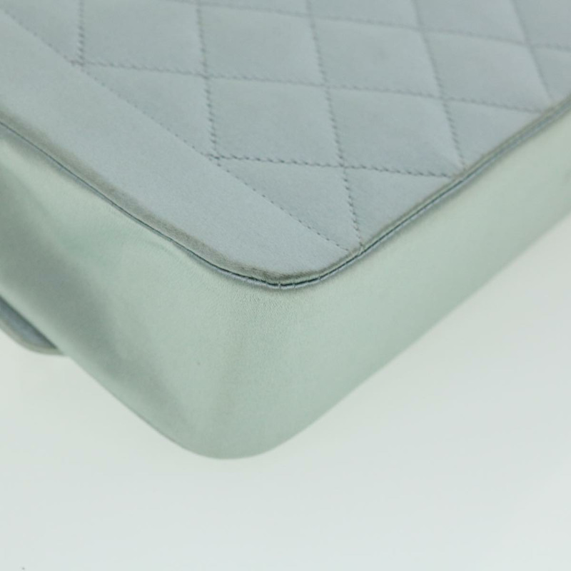 【日本直送】香奈兒 Diana Matelasse 緞面肩背包，淺藍色，CC 標誌，正品編號 33325V-16