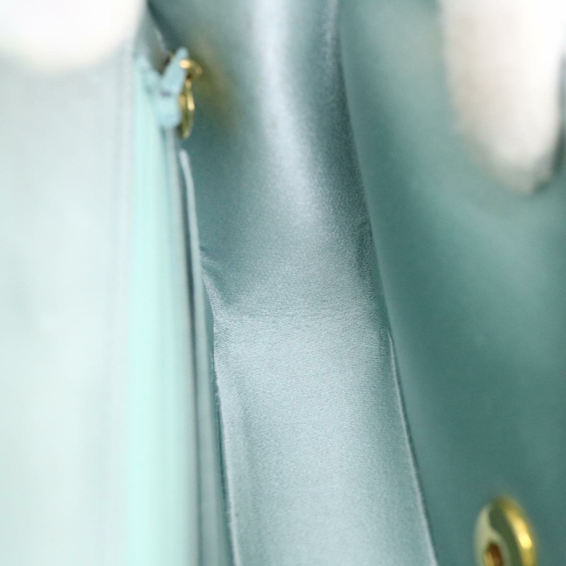 【日本直送】香奈兒 Diana Matelasse 緞面肩背包，淺藍色，CC 標誌，正品編號 33325V-22