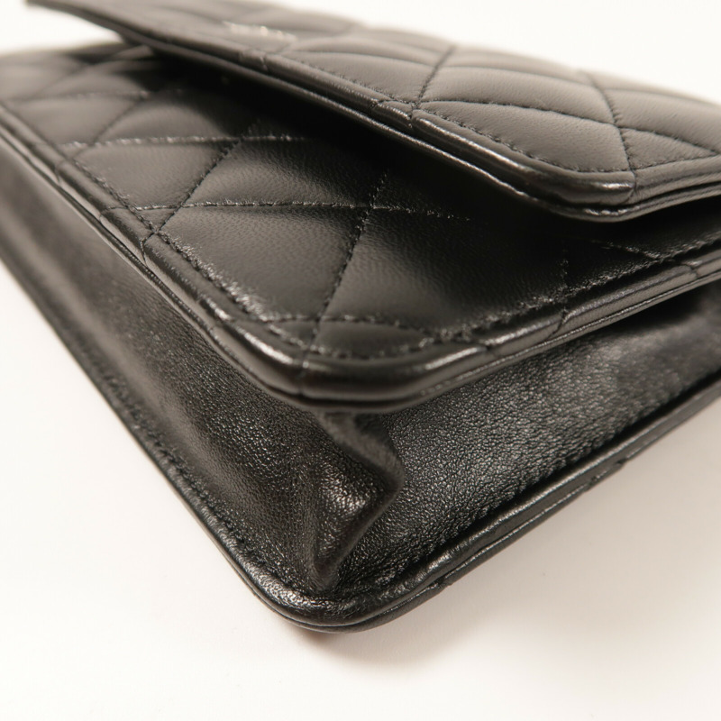 CHANEL 羊皮皮革WOC Wallet On Chain銀扣鏈帶肩背袋-13
