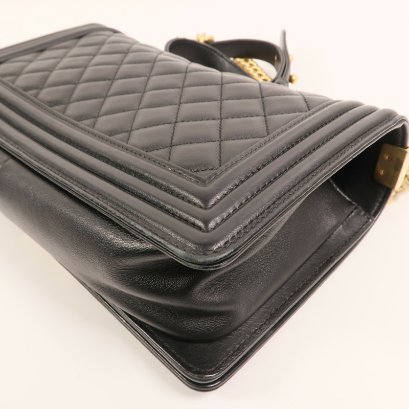 CHANEL 羊皮皮革Boy 25金扣鏈帶肩背袋-11