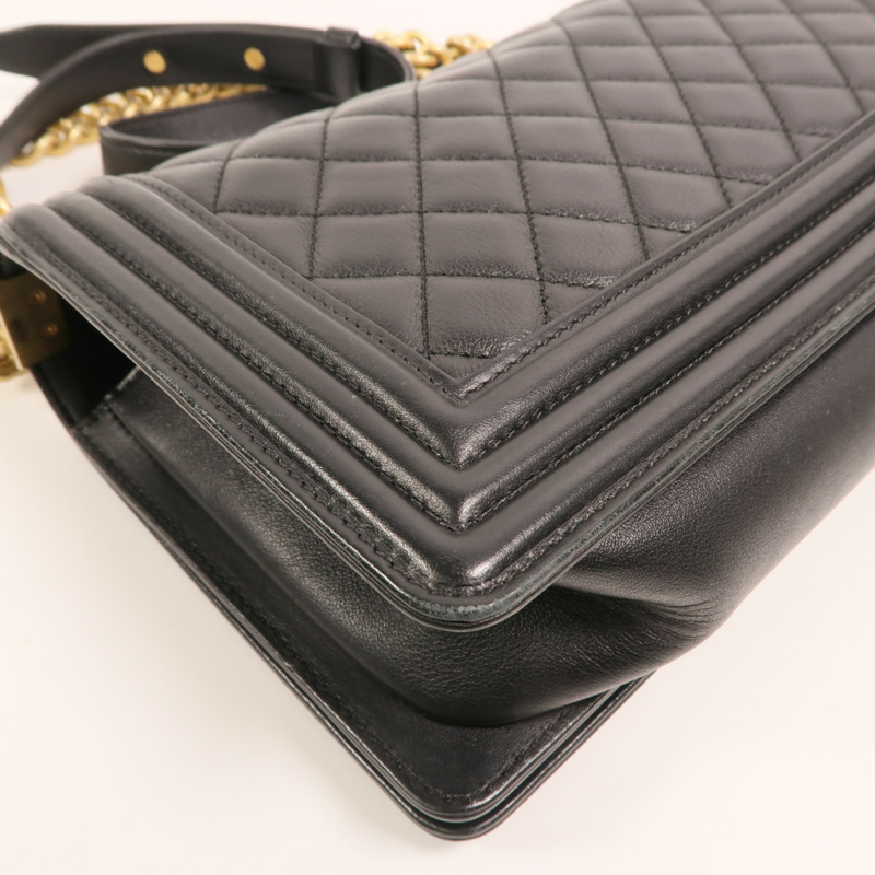 CHANEL 羊皮皮革Boy 25金扣鏈帶肩背袋-12