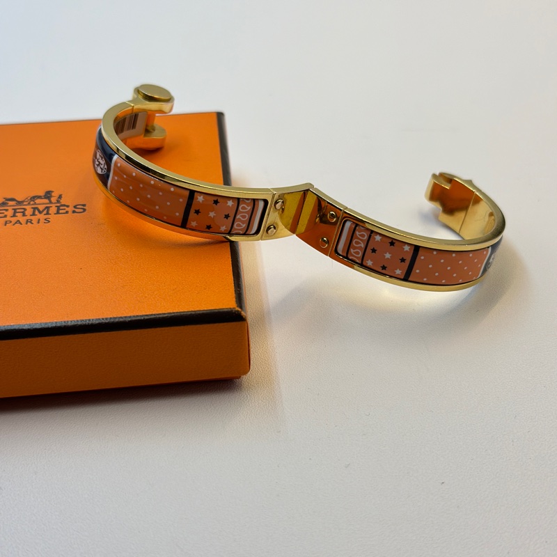 Hermes 愛馬仕 琺瑯手環-1