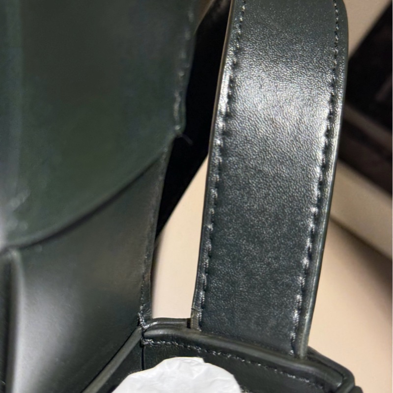 BOTTEGA VENETA Cassette 15格編織小牛皮包-8