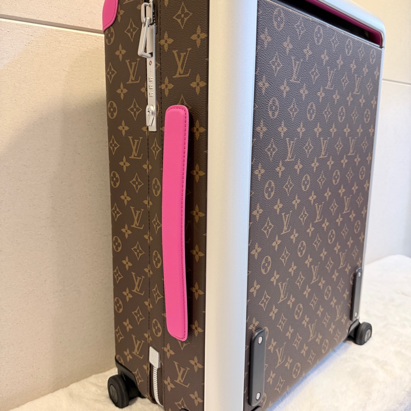 Louis Vuitton✨LV M46780 Horizon 老花行李箱登機箱55cm 玫紅皮 芯片款-2
